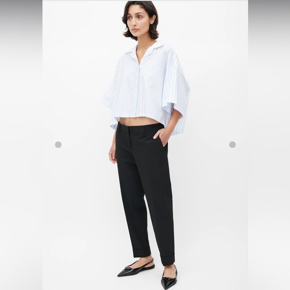 Prada
Black Nylon Straight Leg Trouser
IT 40 - Picture 9 of 10